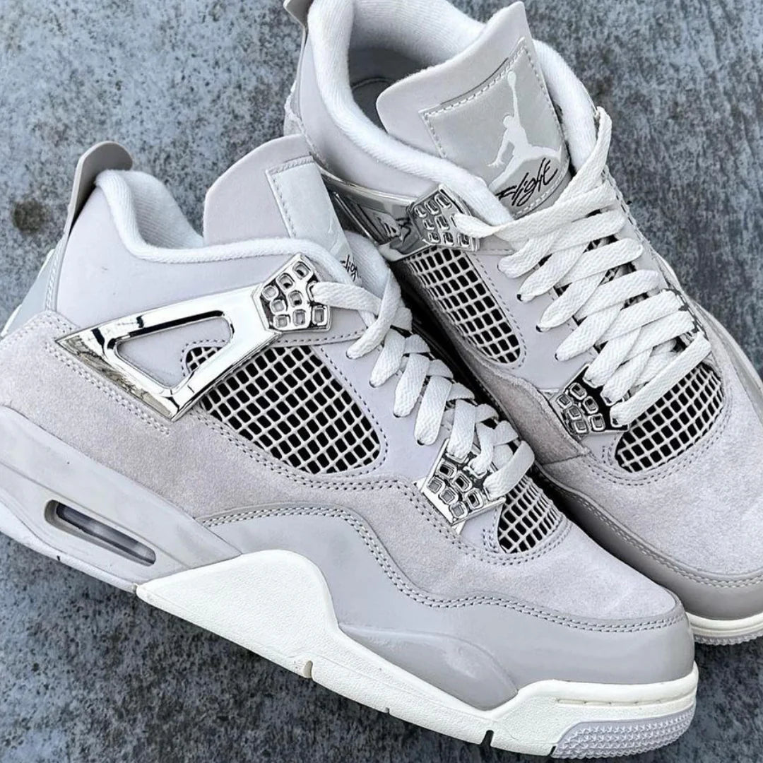 Air Jordan 4 Retro Frozen Moments