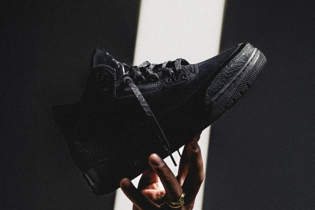 Air Jordan 3 Retro Black Cat