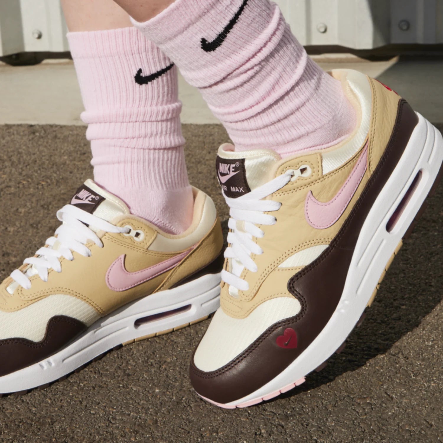 Nike Air Max 1 Valentine's Day (W)