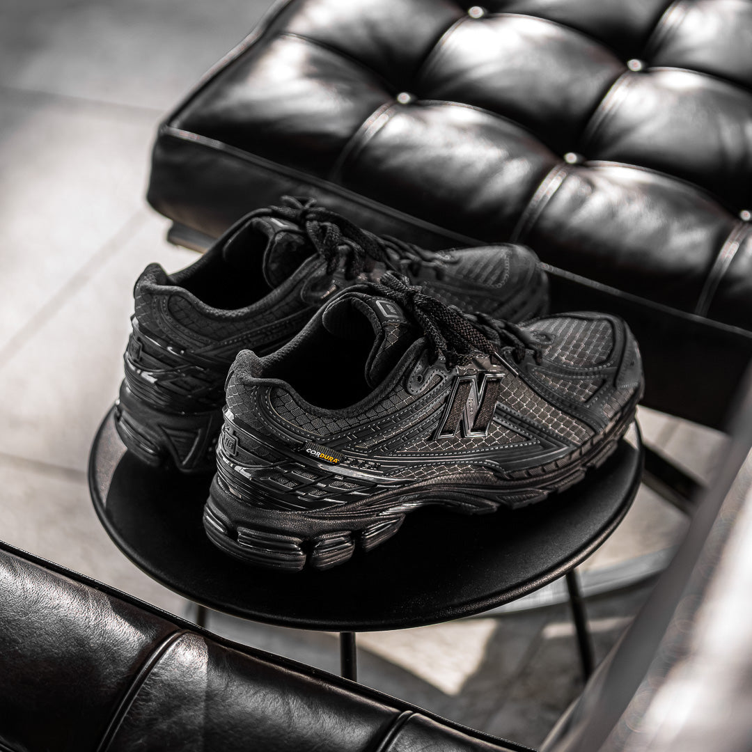 New Balance 1906R Cordura Black Magnet