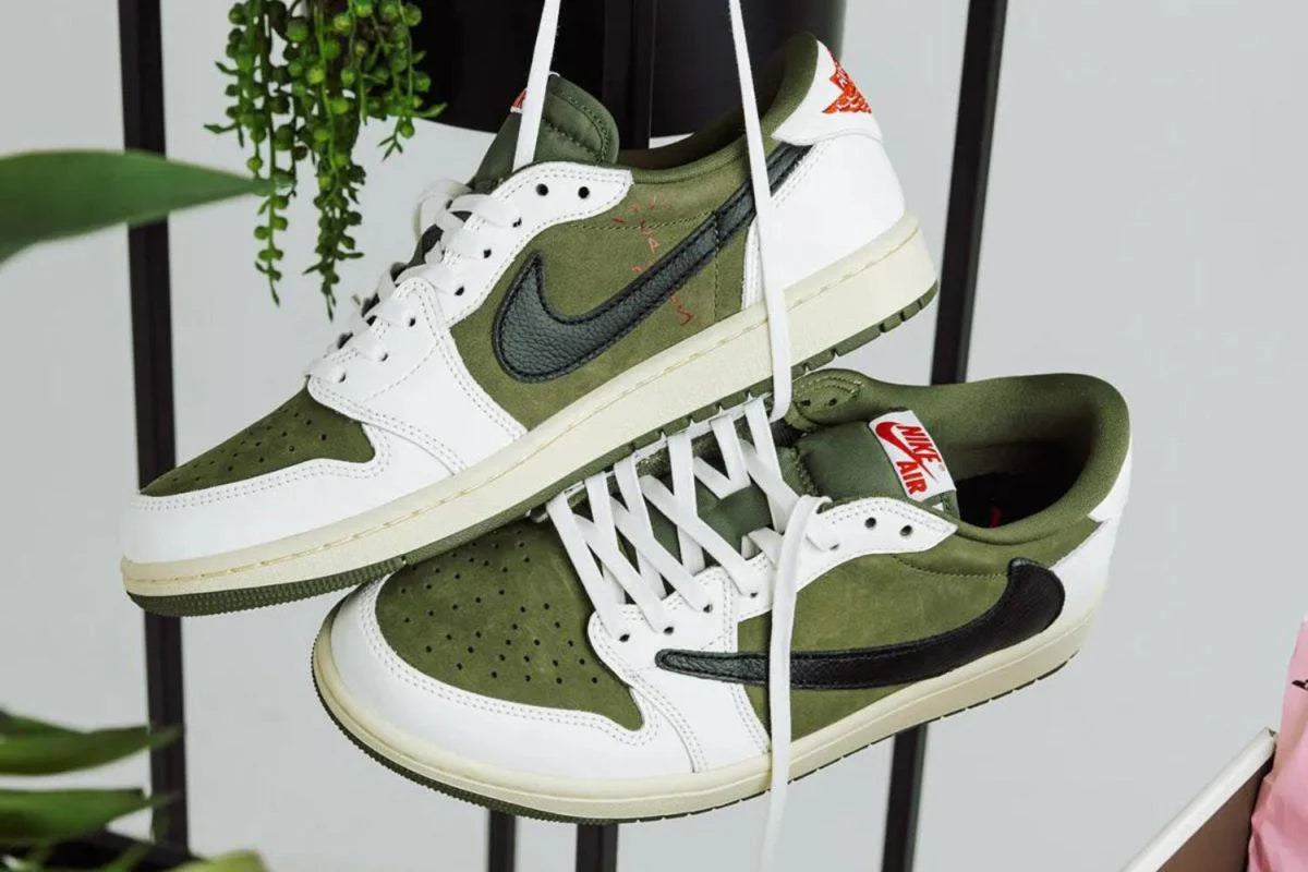 Air Jordan 1 Retro Low OG SP Travis Scott Medium Olive